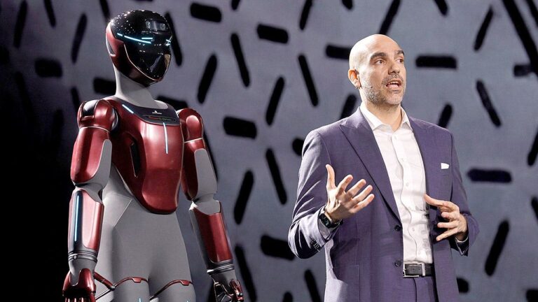 Gene.01 humanoid robot