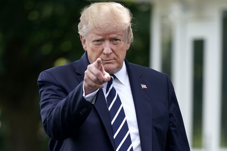 Trump Issues Warning to Countries Neutral on Iran War