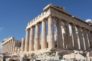 Parthenon optical illusion